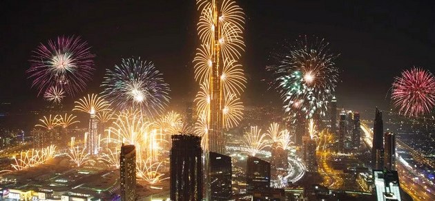 Exploring Dubai's New Year's Celebration on a Car Rental